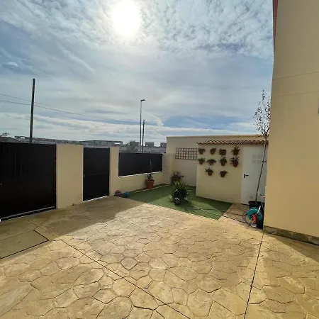 Seville, Pool, Parking Gines