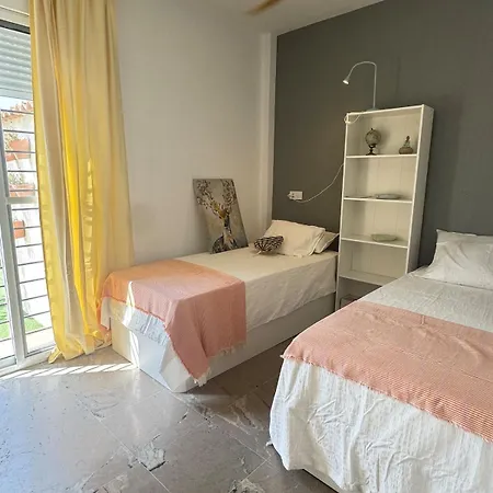Holiday home Seville, Pool, Parking Gines
