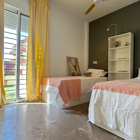 Holiday home Seville, Pool, Parking *