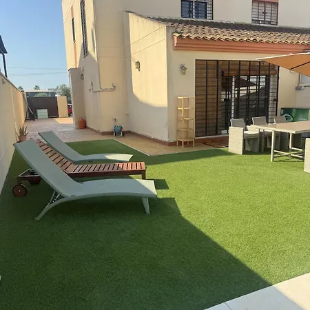 Seville, Pool, Parking *